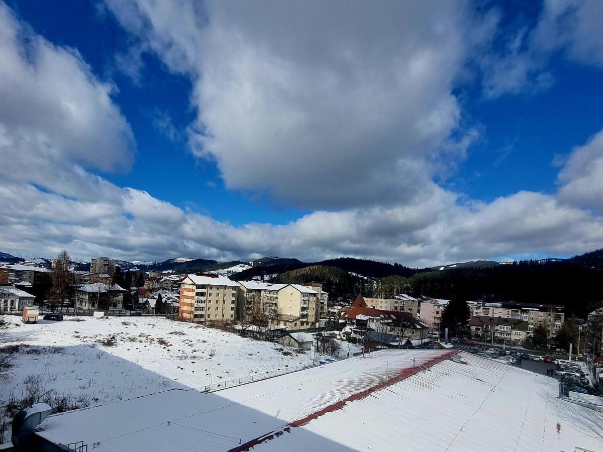 Apartament Eve Câmpulung Moldovenesc エクステリア 写真
